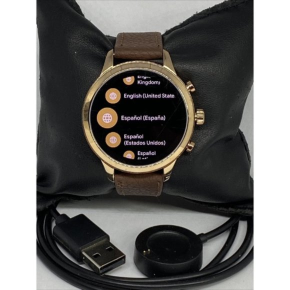 41hktuh0qSL._AC_UY350_.jpg Michael Kors Gen 4 Gold Smart Watch MKT5052 CO4